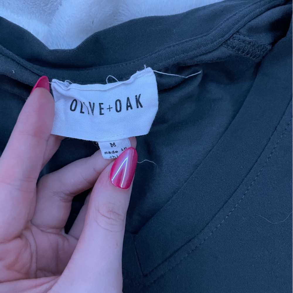 Grey basic tee. Loose fitting. - Picture 3 of 3